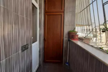Satılır Yeni Tikili Ukraniya Dairəsida