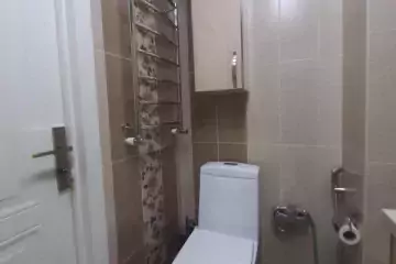 Satılır Yeni Tikili Ukraniya Dairəsida