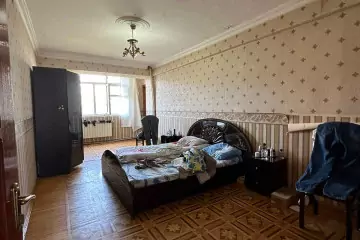 Satılır Köhnə Tikili Yasamalda
