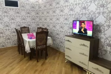 Satılır Yeni Tikili 8-ci Kilometrdə