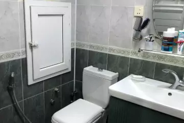 Satılır Köhnə Tikili Yasamalda