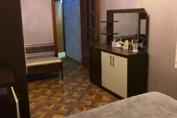 Satılır Köhnə Tikili Yasamalda