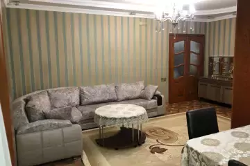 Satılır Köhnə Tikili Yasamalda