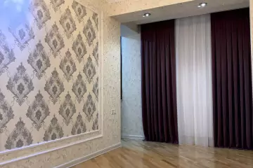 Satılır Yeni Tikili Bakı Kinoteatrıda