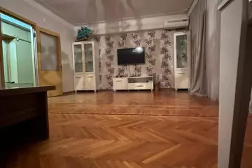 Satılır Köhnə Tikili Yasamalda