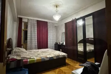 Satılır Köhnə Tikili Yasamalda