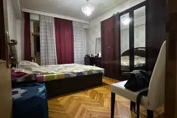 Satılır Köhnə Tikili Yasamalda