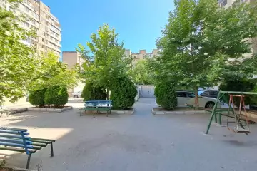 Satılır Köhnə Tikili Yasamalda
