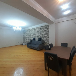 Satılır Yeni Tikili 8-ci Kilometrdə
