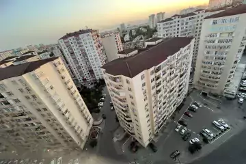 Satılır Yeni Tikili 8-ci Kilometrdə