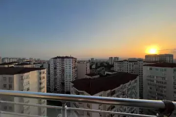 Satılır Yeni Tikili 8-ci Kilometrdə