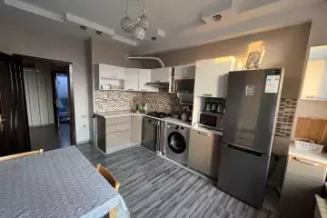Satılır Yeni Tikili 8-ci Kilometrdə