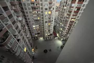 Satılır Yeni Tikili 8-ci Kilometrdə