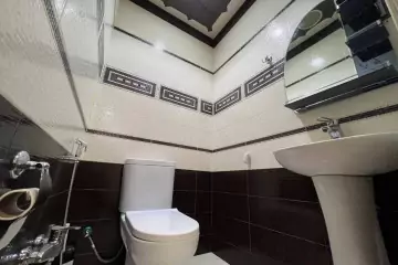 Satılır Yeni Tikili Bakı Kinoteatrıda