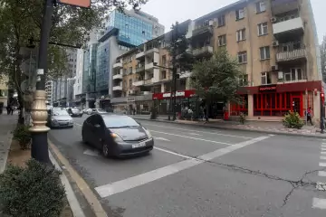 Satılır Köhnə Tikili Beşmərtəbədə