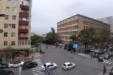 Satılır Köhnə Tikili Beşmərtəbədə
