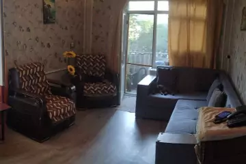 Satılır Köhnə Tikili Beşmərtəbədə