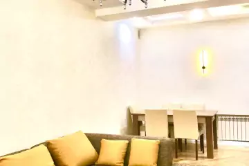 Aylıq Kirayə Yeni Tikili Heydər əliyev Mərkəzində