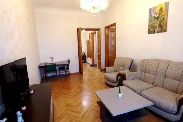 Aylıq Kirayə Köhnə Tikili 28 May Metrosu ətrafında