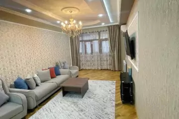 Aylıq Kirayə Yeni Tikili Ağ şəhər Kompleksində