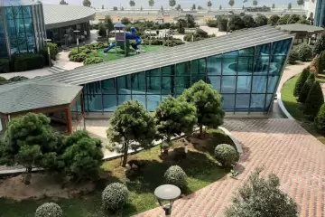 Satılır Yeni Tikili Ağ şəhər Kompleksində