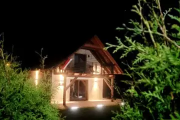 Günlük Kirayə Həyət Evi şəki şəhəridə