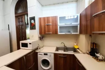 Günlük Kirayə Yeni Tikili Zabitlər Parkı
