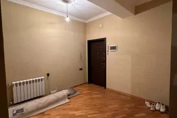 Satılır Yeni Tikili Bakı Kinoteatrıda