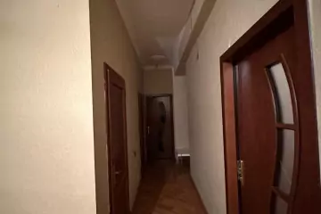 Satılır Yeni Tikili Bakı Kinoteatrıda