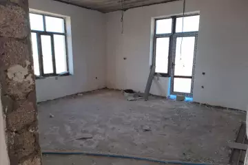Satılır Həyət Evi Dübəndidə