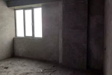 Satılır Yeni Tikili Montində