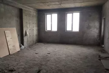 Satılır Yeni Tikili Montində