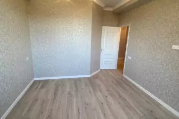 Satılır Yeni Tikili Qurtuluş 93da