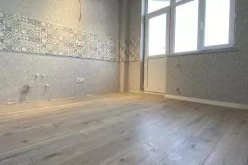 Satılır Yeni Tikili Qurtuluş 93da