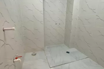 Satılır Yeni Tikili Qurtuluş 93da