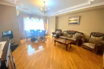 Günlük Kirayə Yeni Tikili Sahil Bağıda