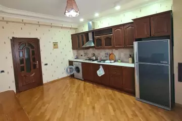 Günlük Kirayə Yeni Tikili Sahil Bağıda