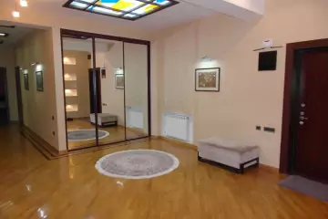 Aylıq Kirayə Yeni Tikili Gənclik Mallda