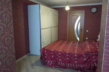Aylıq Kirayə Köhnə Tikili 28 May Metrosu ətrafında