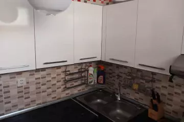 Aylıq Kirayə Köhnə Tikili 28 May Metrosu ətrafında