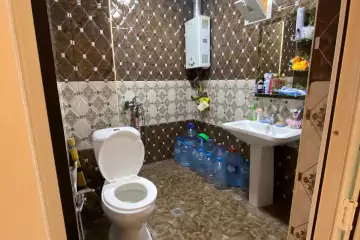 Satılır Köhnə Tikili Qaraçuxurda