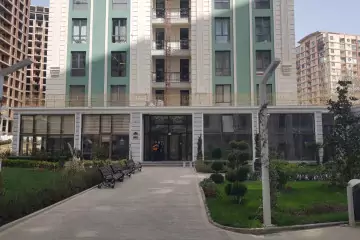 Satılır Yeni Tikili Heydər əliyev Mərkəzində