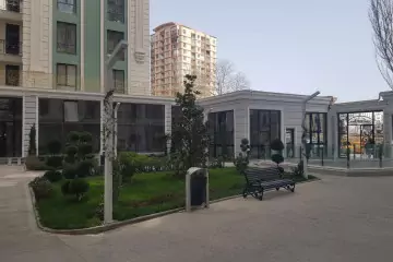 Satılır Yeni Tikili Heydər əliyev Mərkəzində