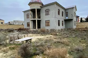 Satılır Villa Axundov Bağında 