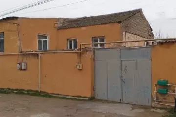 Satılır Həyət Evi Bakıxanovda 