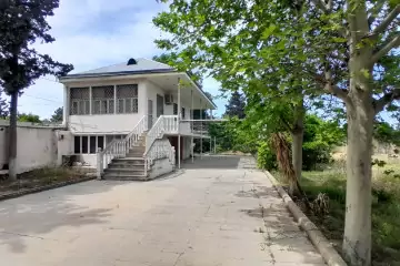 Satılır Bağ Evi Nardaranda 