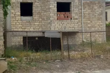 Satılır Villa Bakıxanovda 