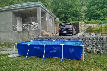 Günlük Kirayə Bağ Evi Qax Rayonunda