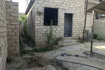 Satılır Həyət Evi Zabrat Qəsəbəsida 