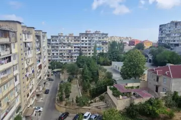 Satılır Köhnə Tikili Ukraniya Dairəsida 